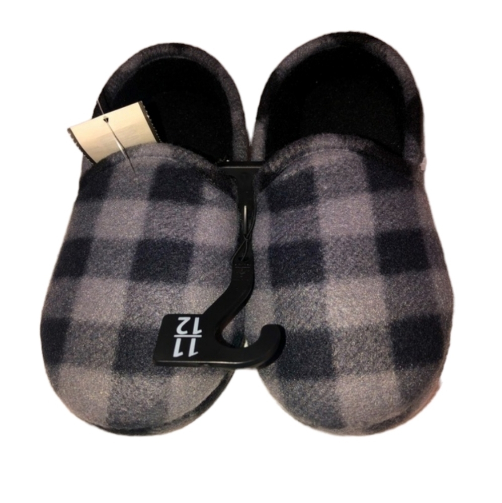 Wonder Nation slippers size 11/12 gray and navy blue buffalo plaid NWT